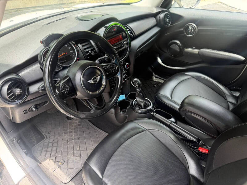 2015 MINI Hardtop 4 Door Cooper