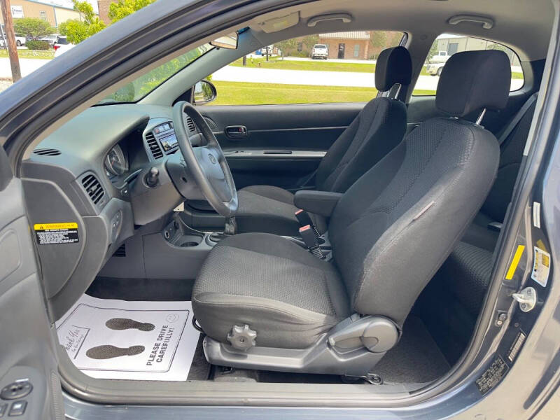2009 Hyundai Accent SE