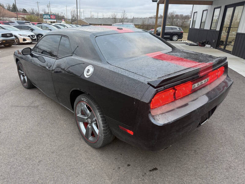 2013 Dodge Challenger SXT
