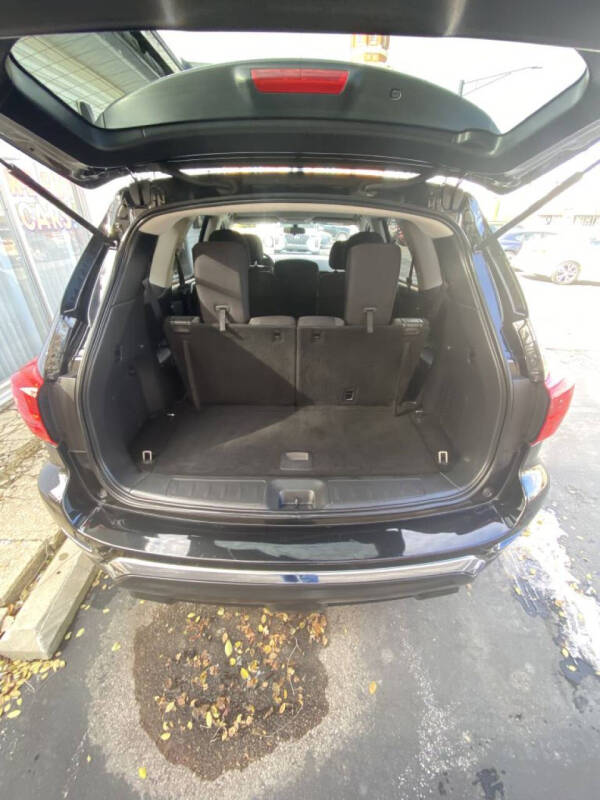 2017 Nissan Pathfinder S