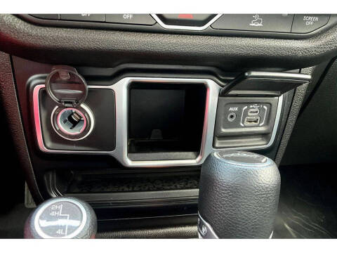 2024 Jeep Gladiator Sport