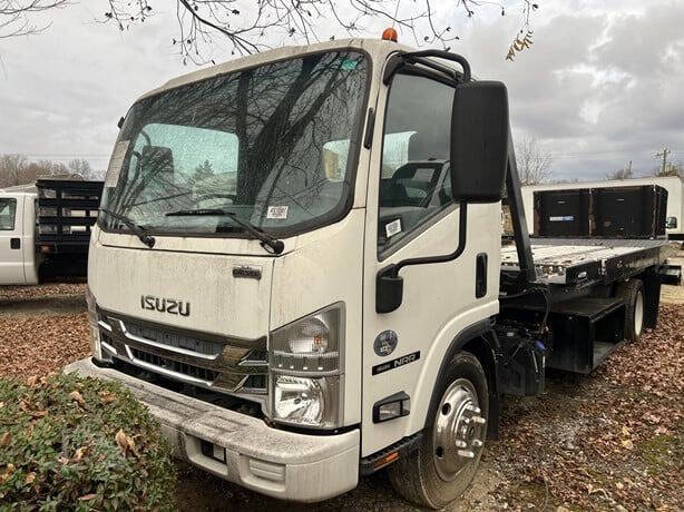 2021 Isuzu NRR