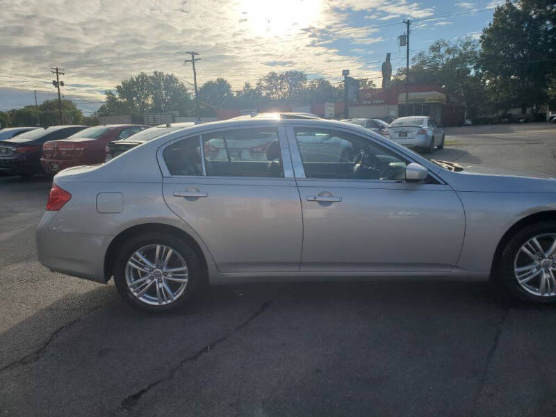 2011 Infiniti G25 Sedan x