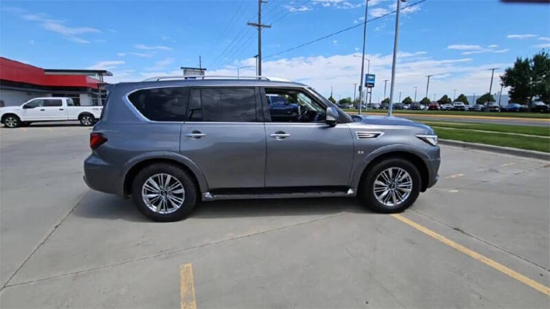 2020 Infiniti QX80 Luxe