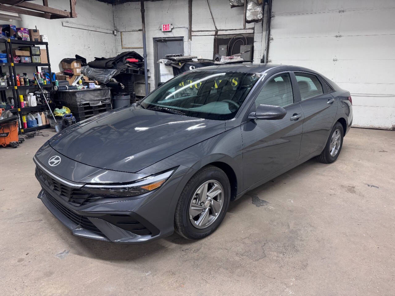 2024 Hyundai Elantra 25