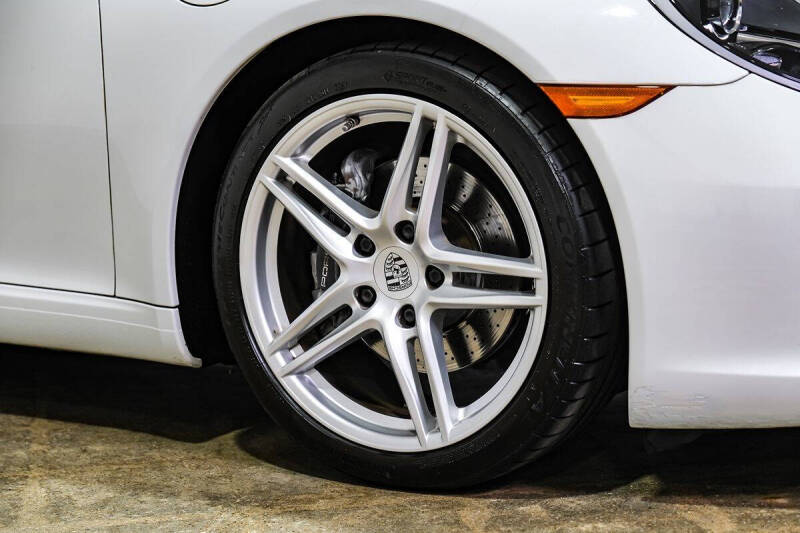 2017 Porsche 911 Carrera