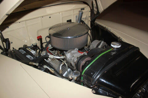 1948 Ford Super Deluxe