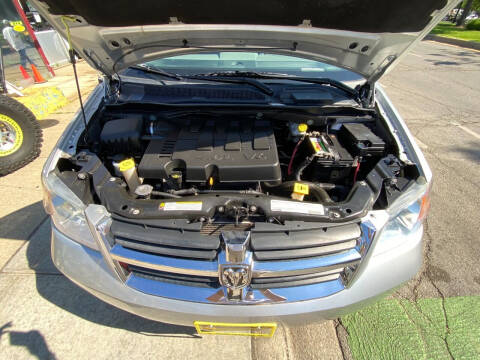 2010 Dodge Grand Caravan Crew