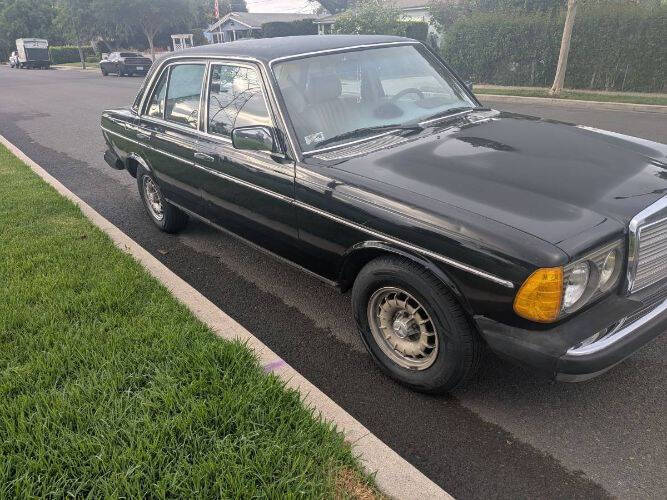 1982 Mercedes-Benz 300-Class