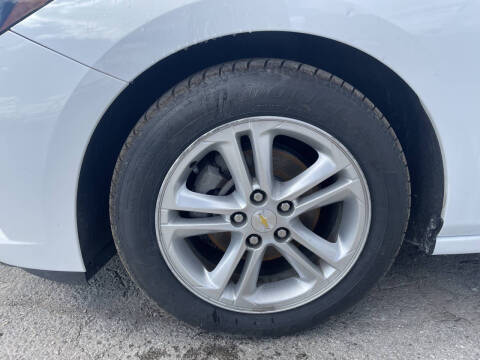 2017 Chevrolet Cruze LT Auto