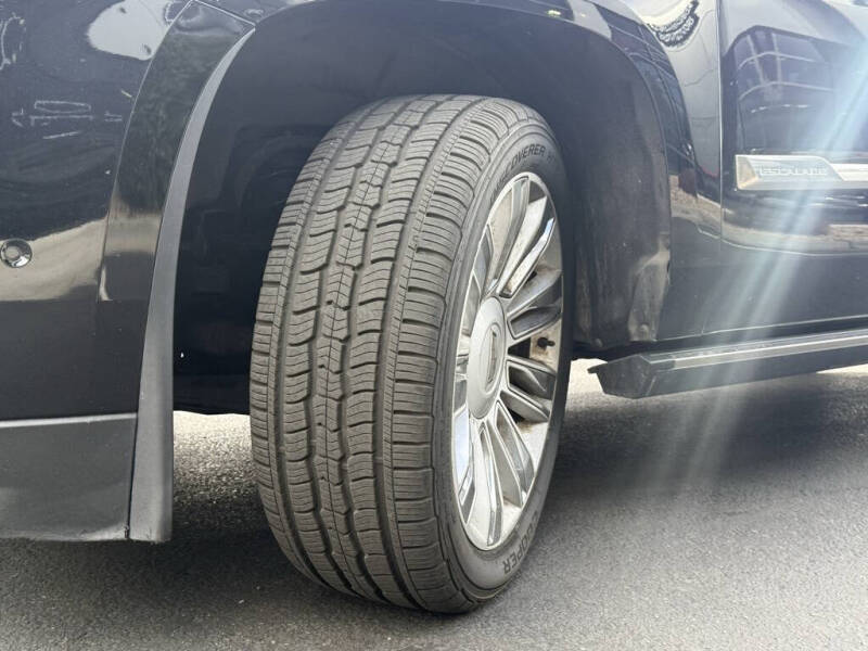 2017 Cadillac Escalade ESV Platinum