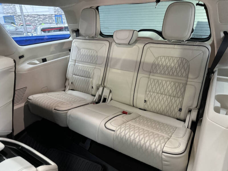 2024 Lincoln Navigator Black Label