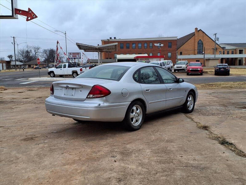 2004 Ford Taurus SES