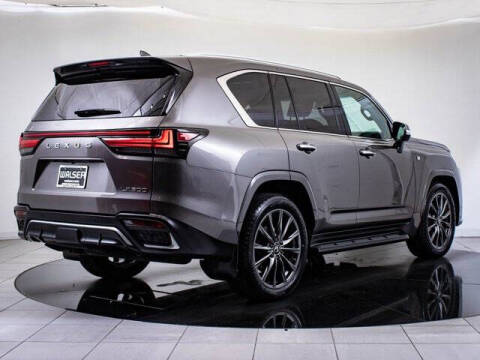 2022 Lexus LX 600 F SPORT Handling