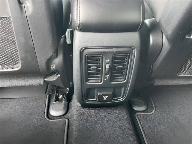 2020 Jeep Grand Cherokee Laredo E