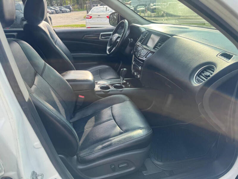 2014 Nissan Pathfinder Platinum