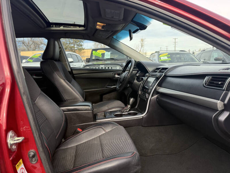 2015 Toyota Camry Hybrid SE