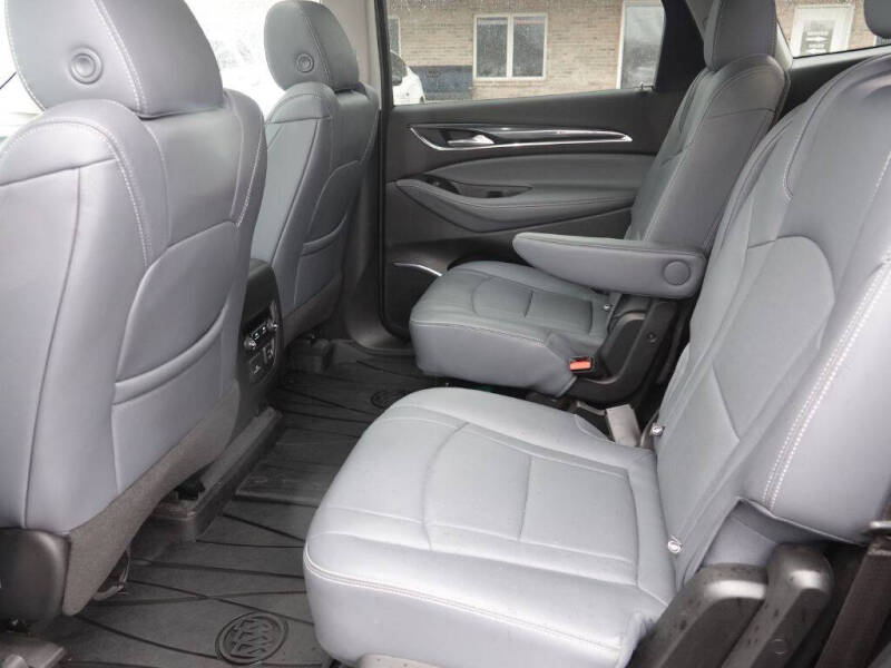 2020 Buick Enclave Essence