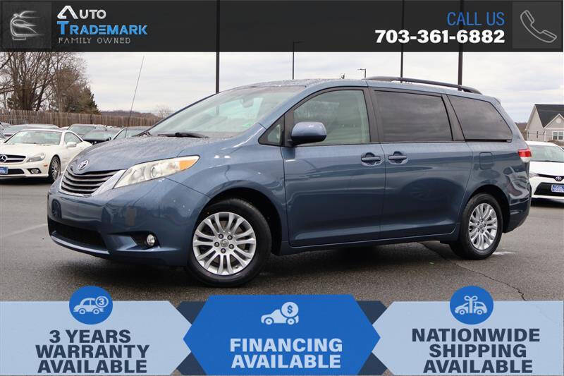2014 Toyota Sienna XLE 8-Passenger