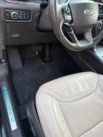 2020 Ford Explorer Platinum