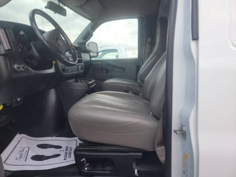 2021 Chevrolet Express 2500