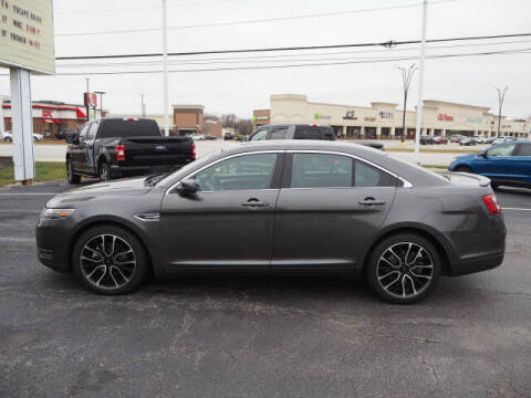 2017 Ford Taurus SEL
