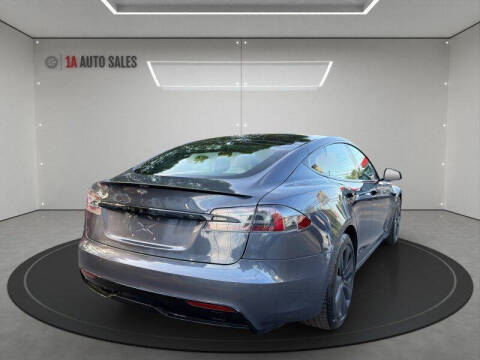 2022 Tesla Model S Plaid