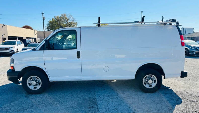 2021 Chevrolet Express 2500