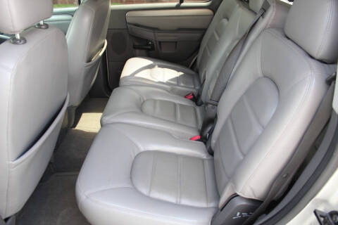 2004 Ford Explorer XLT