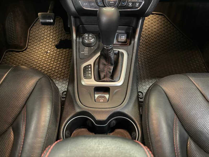 2017 Jeep Cherokee Trailhawk