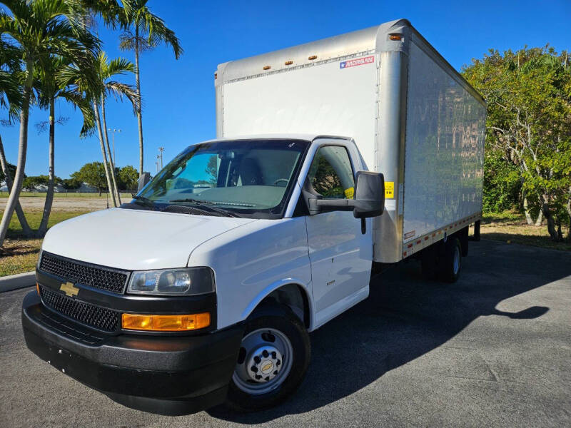 2019 Chevrolet Express for sale at VAN TRUCK CENTER in Miami FL