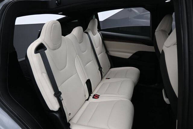 2025 Tesla Model X