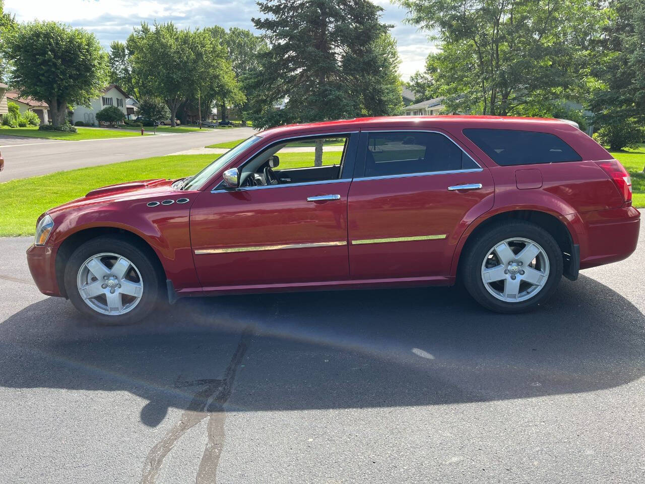 2005 Dodge Magnum 10