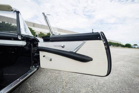 1956 Ford Thunderbird