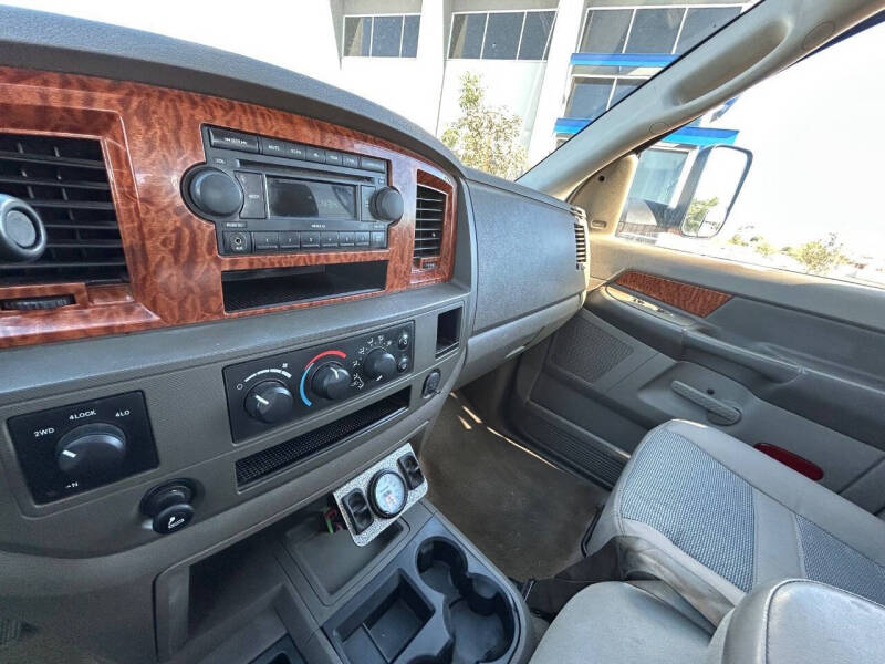 2006 Dodge Ram 2500 SLT