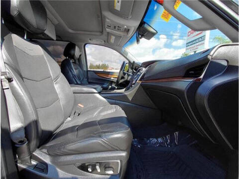 2016 Cadillac Escalade ESV Luxury Collection