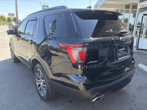 2017 Ford Explorer Sport
