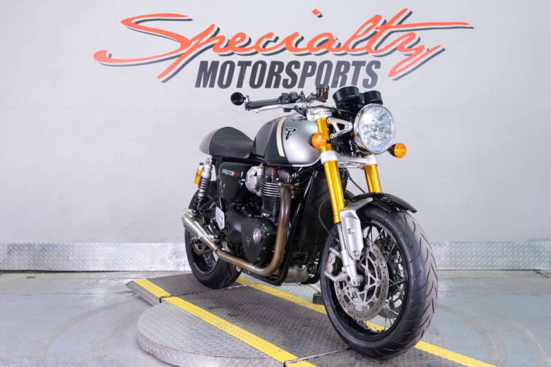 2023 Triumph Thruxton RS
