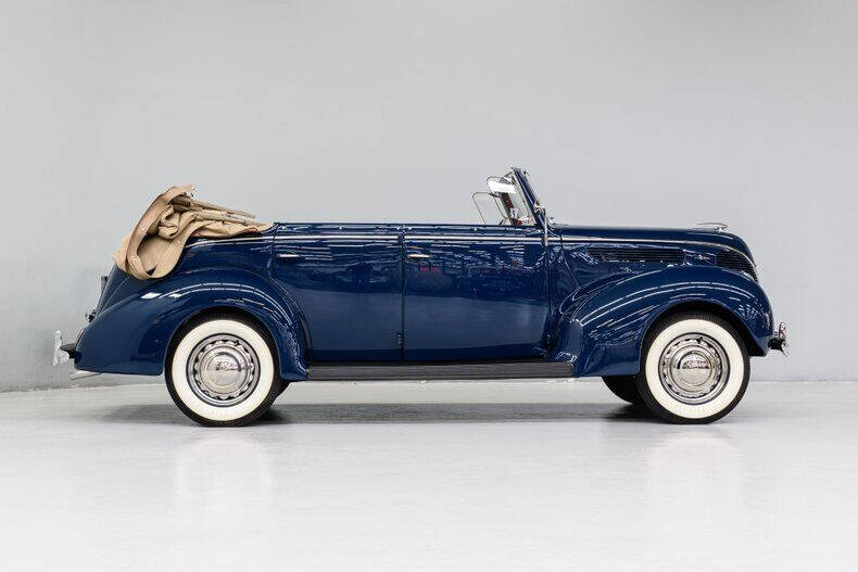 1938 Ford Phaeton