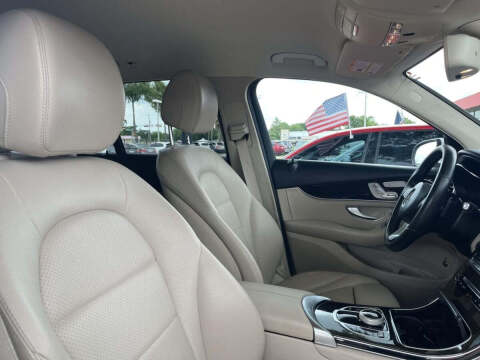 2017 Mercedes-Benz GLC GLC 300