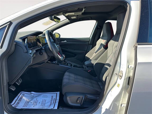 2023 Volkswagen Golf GTI SE