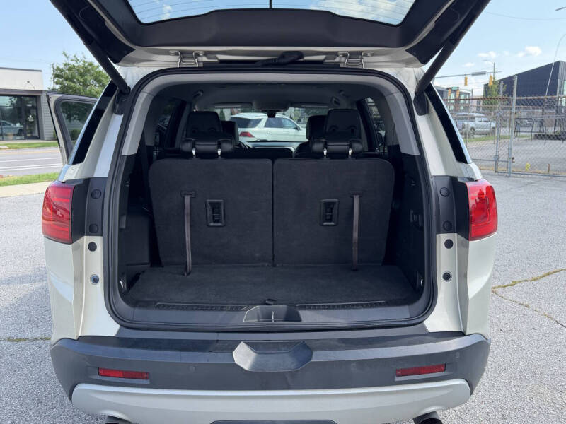 2017 GMC Acadia SLT-1