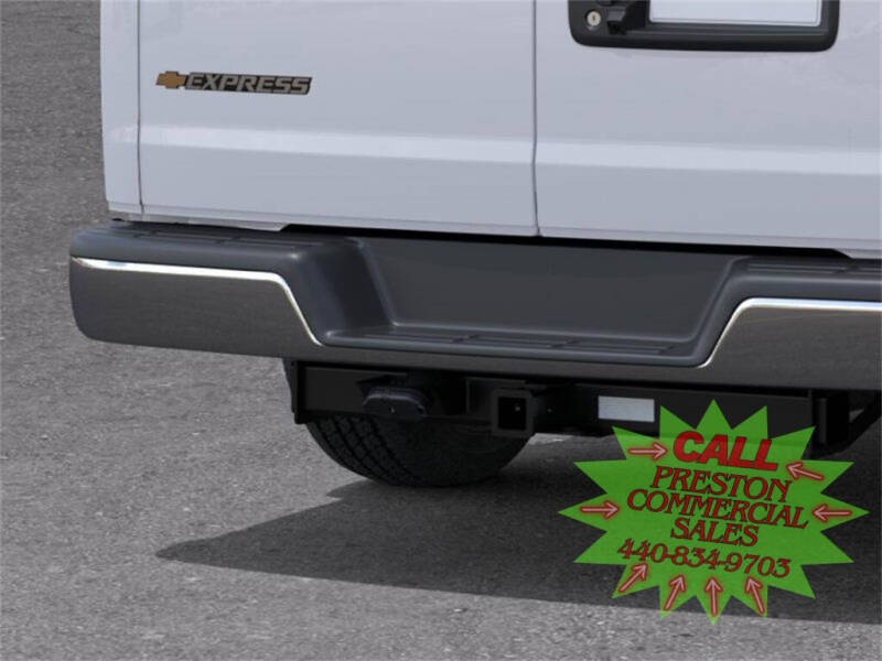 2025 Chevrolet Express 2500