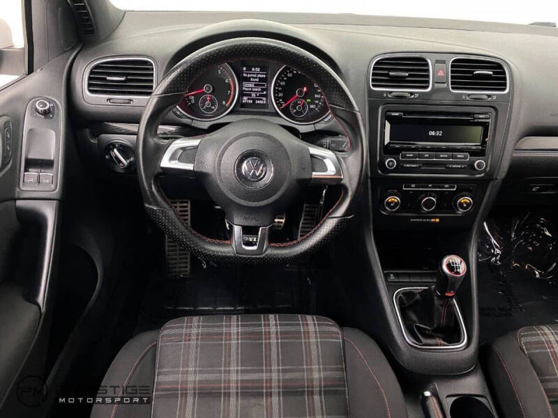 2012 Volkswagen GTI Base PZEV