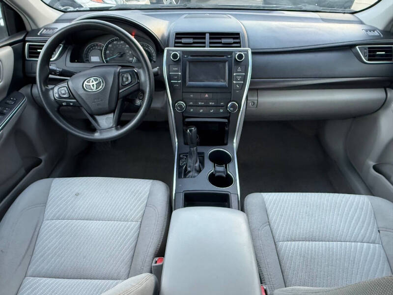 2015 Toyota Camry LE