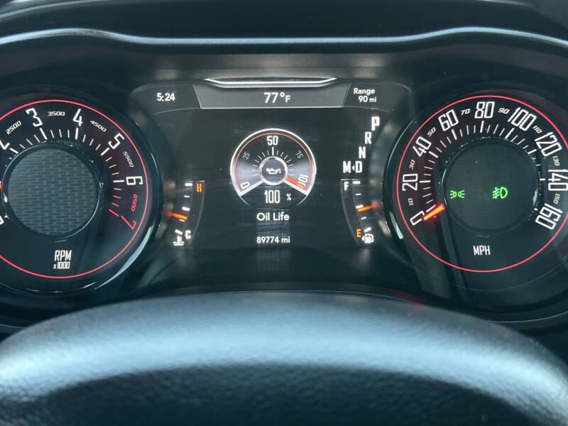 2016 Dodge Challenger SXT