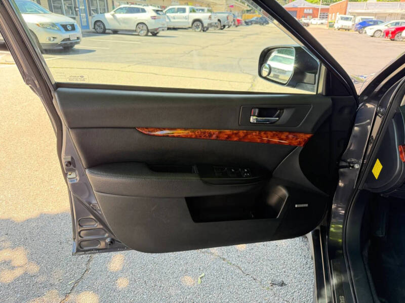 2012 Subaru Outback 3.6R Limited