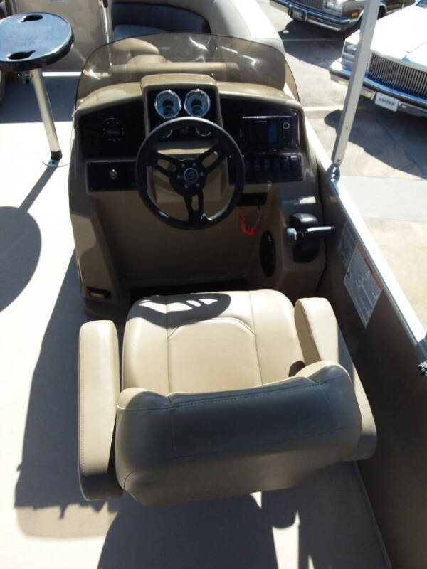 2023 Sylvan Mirage 820