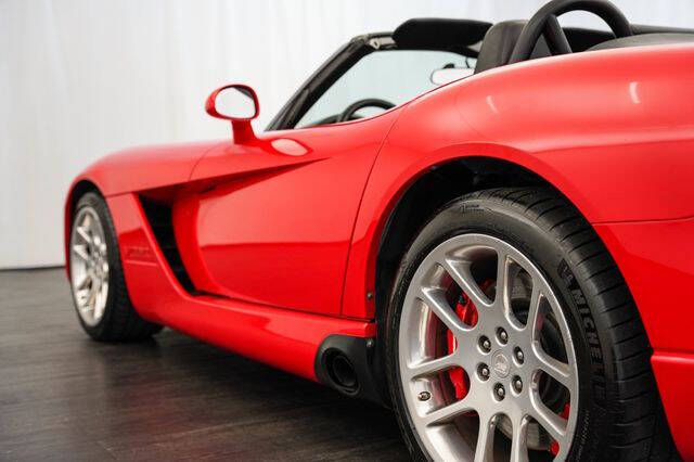 2003 Dodge Viper SRT-10