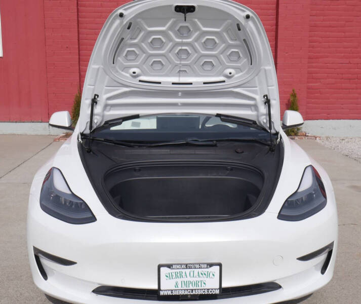 2021 Tesla Model 3 Standard Range Plus